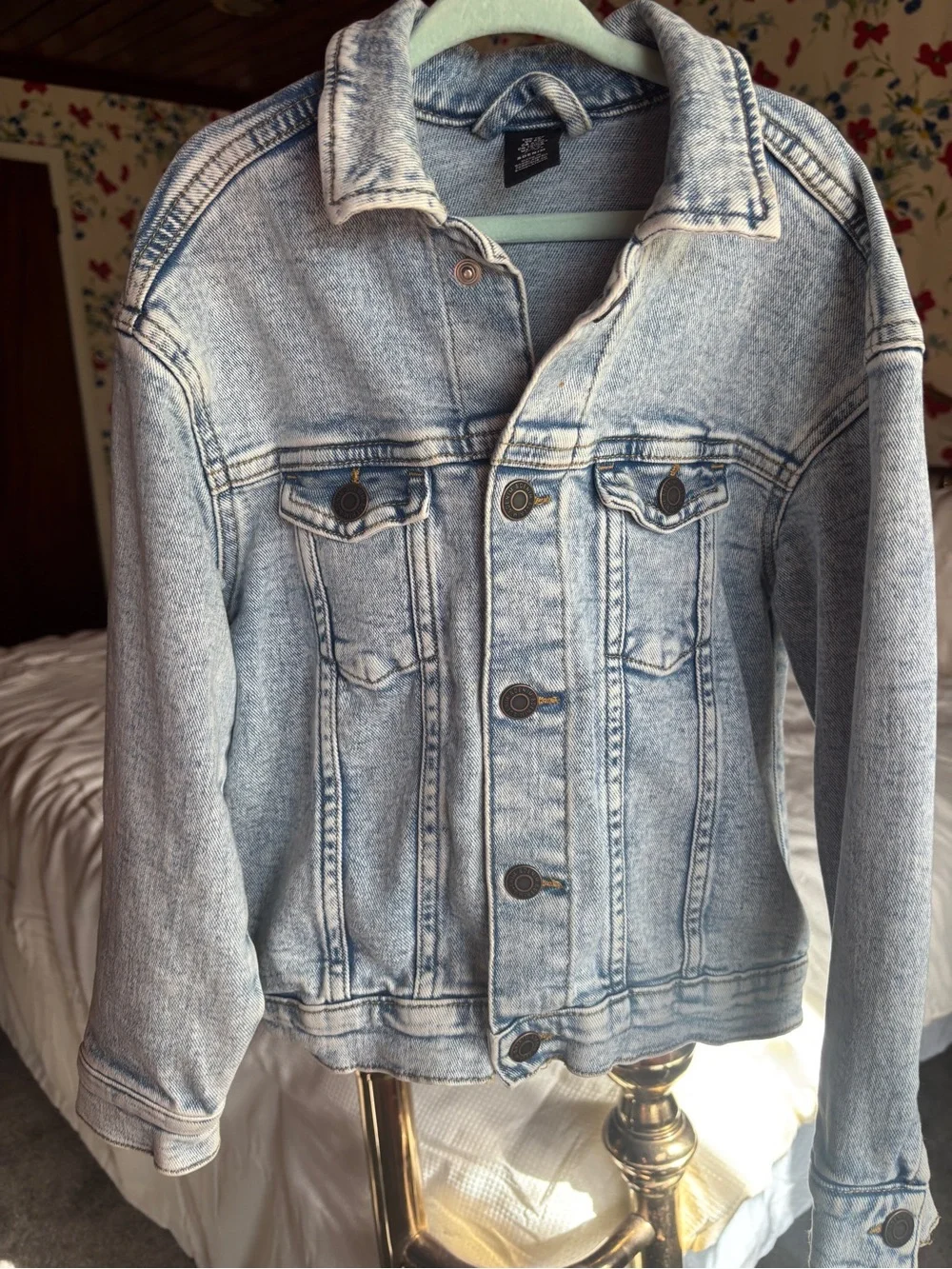 H&M Light Wash Denim Trucker Jacket Kids 6/6X